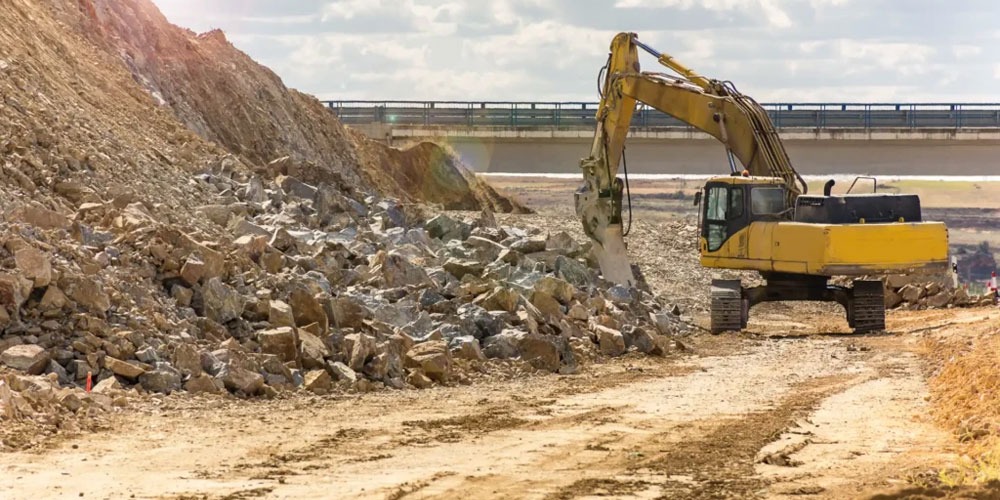 construction equipment rental companies in Dubai 